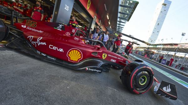 Конкуренты заподозрили Ferrari в нарушении регламента